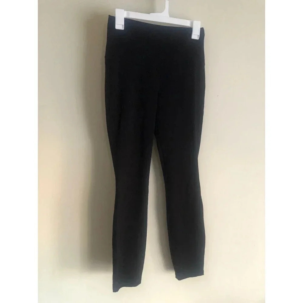 Thyme Women’s Black Leggings Small